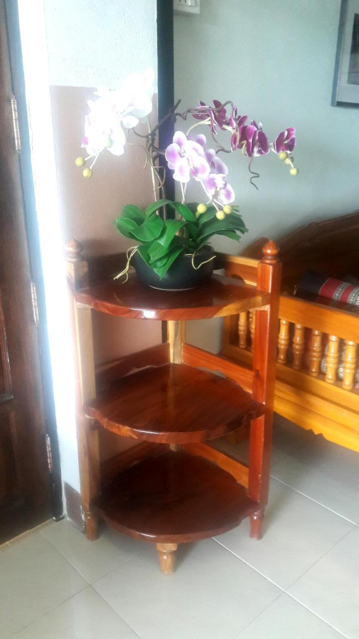 Savika Guesthouse Ранонг Экстерьер фото